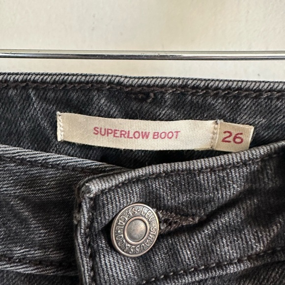 Levi’s Black Superlow Boot Low Rise Raw Hem Denim Jeans size 26 EUC - Picture 5 of 8